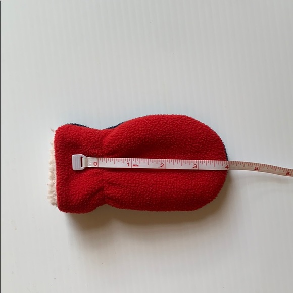 N’ice Caps • fleece hat and mitten set - Picture 9 of 11